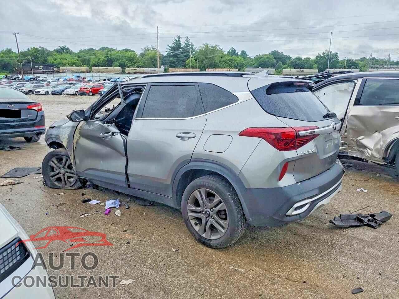 KIA SELTOS 2021 - KNDEU2AA5M7128132