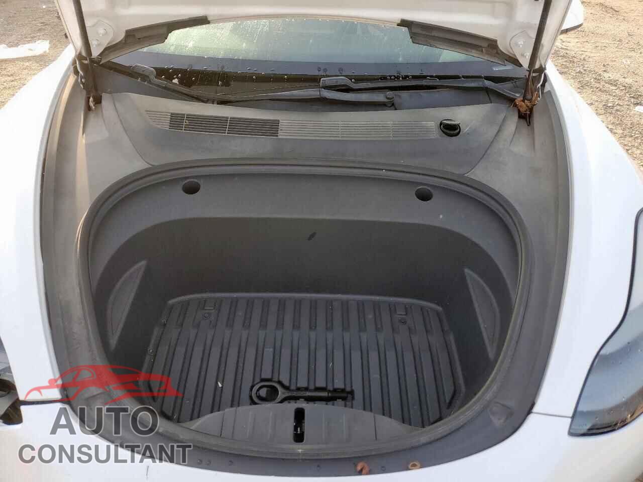 TESLA MODEL 3 2021 - 5YJ3E1EAXMF032175
