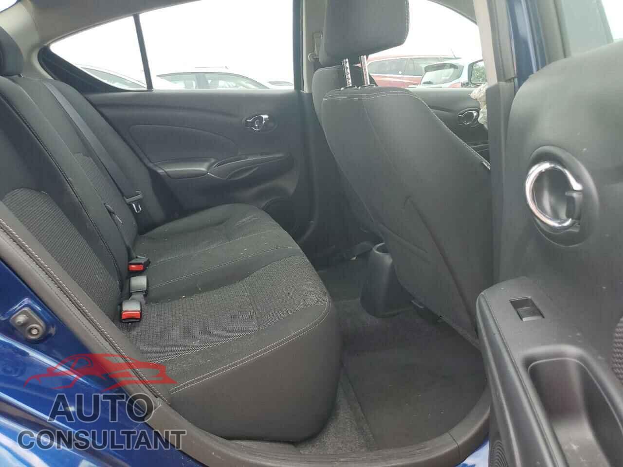NISSAN VERSA 2019 - 3N1CN7AP3KL815935