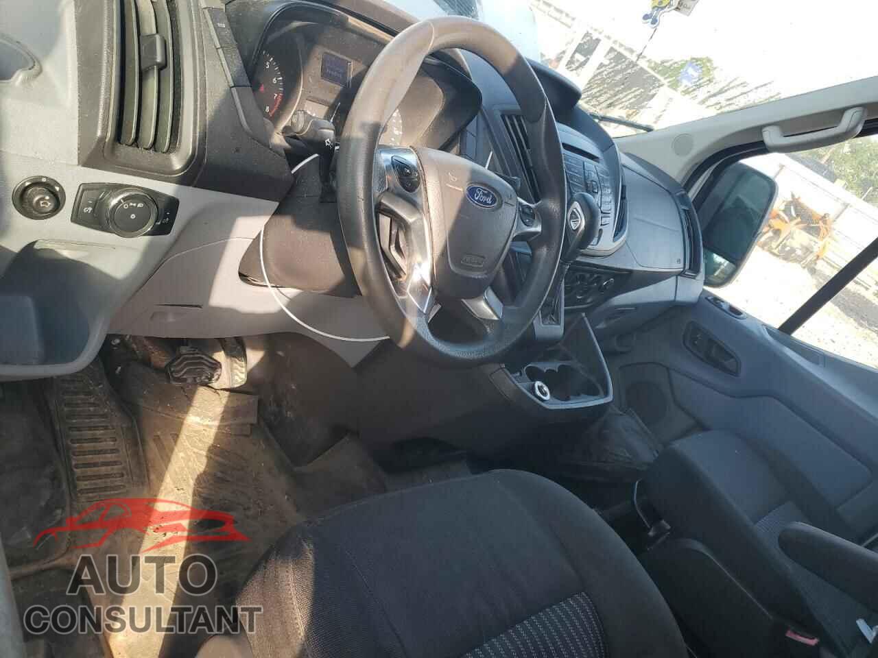 FORD TRANSIT 2019 - 1FTYR2CM6KKB07998