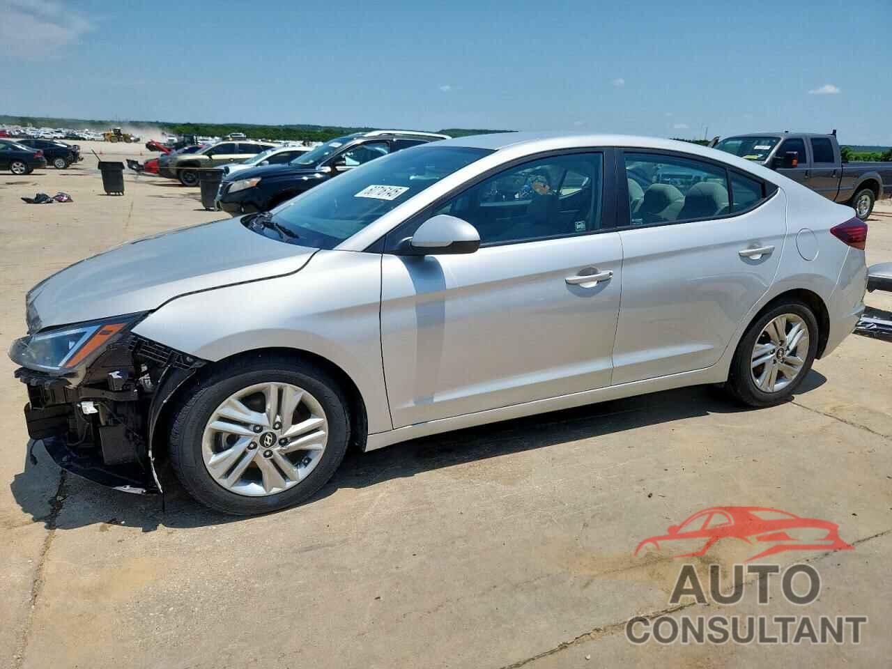 HYUNDAI ELANTRA 2019 - 5NPD84LF8KH477413