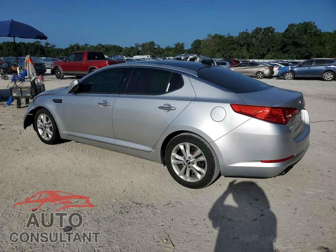 KIA OPTIMA 2011 - KNAGN4A79B5102726