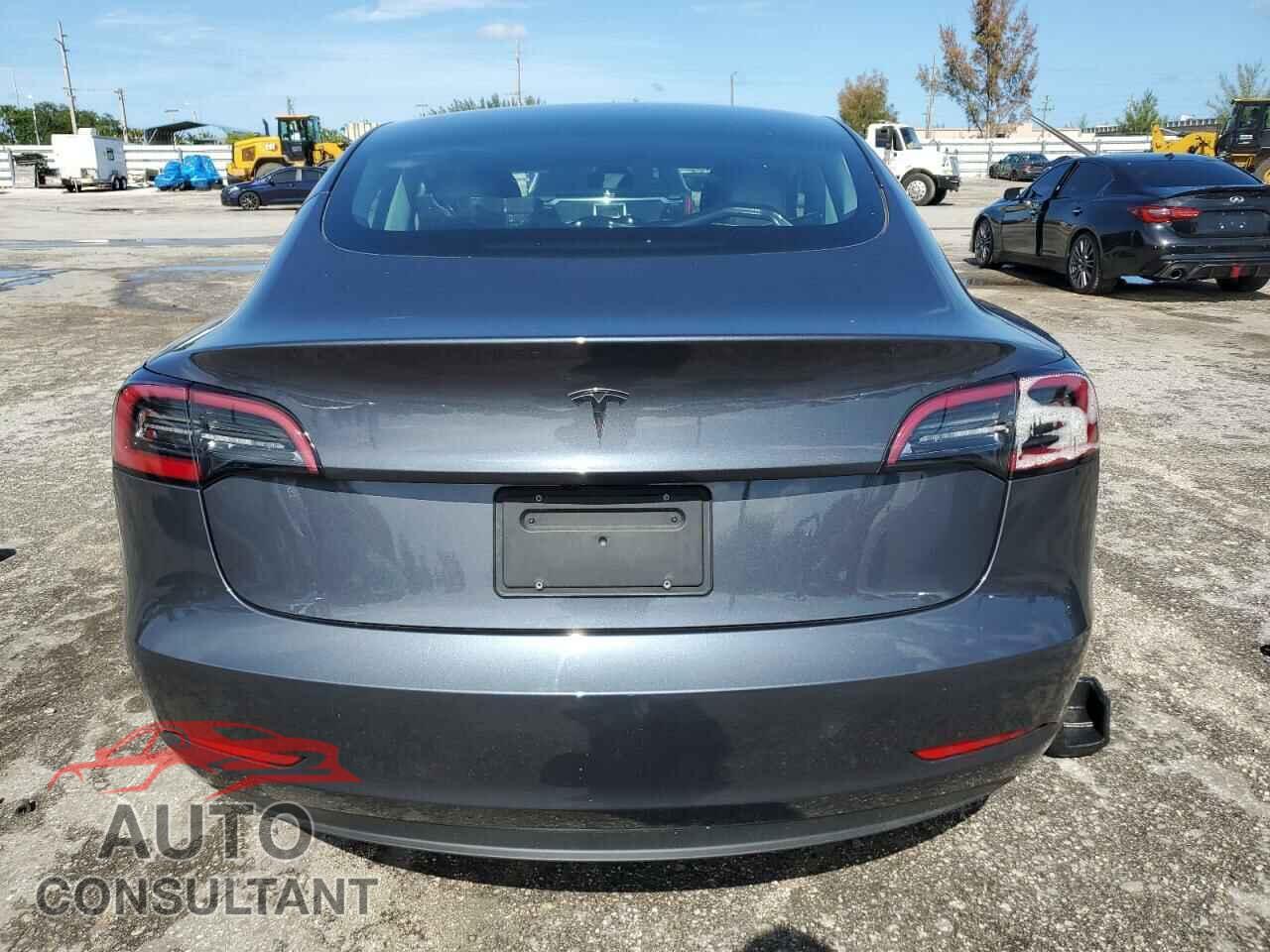 TESLA MODEL 3 2023 - 5YJ3E1EA9PF558821