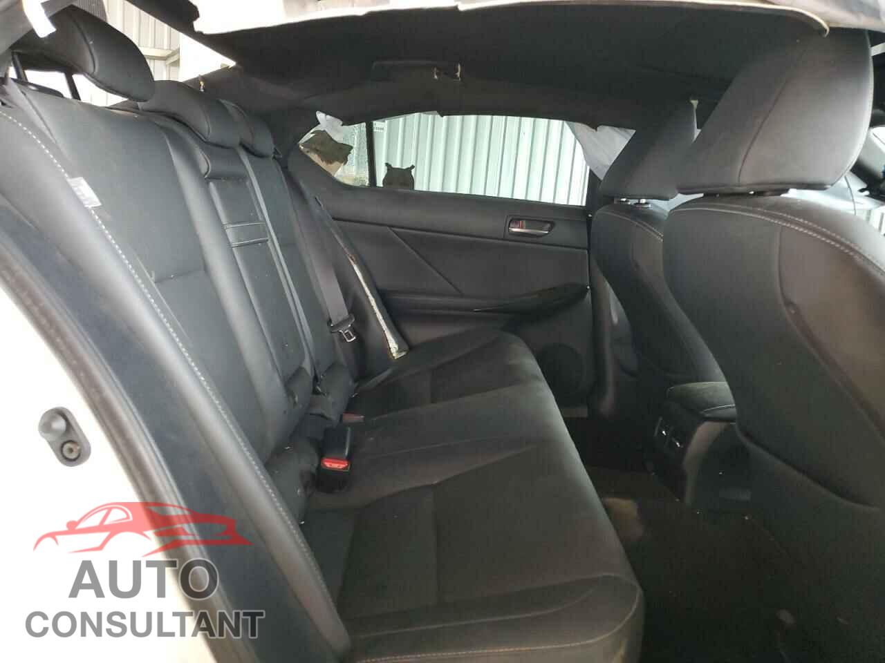 LEXUS IS 2021 - JTHCA1D22M5111409