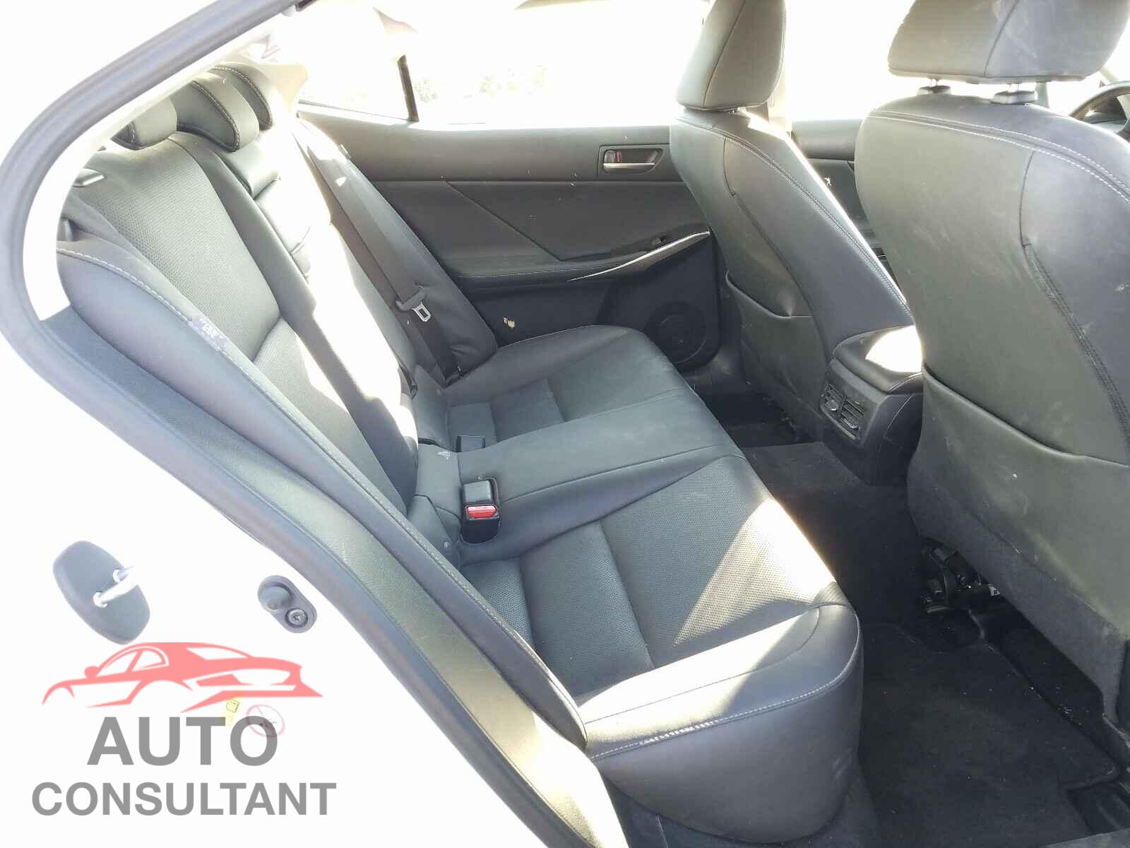 LEXUS IS 2019 - JTHBA1D20K5088334