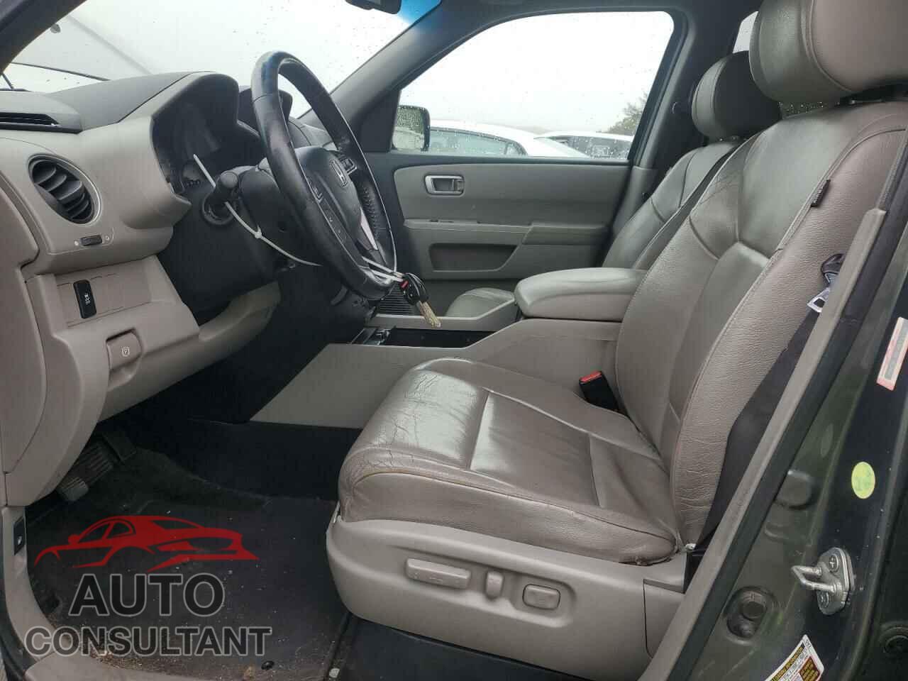 HONDA PILOT 2012 - 5FNYF4H71CB044833