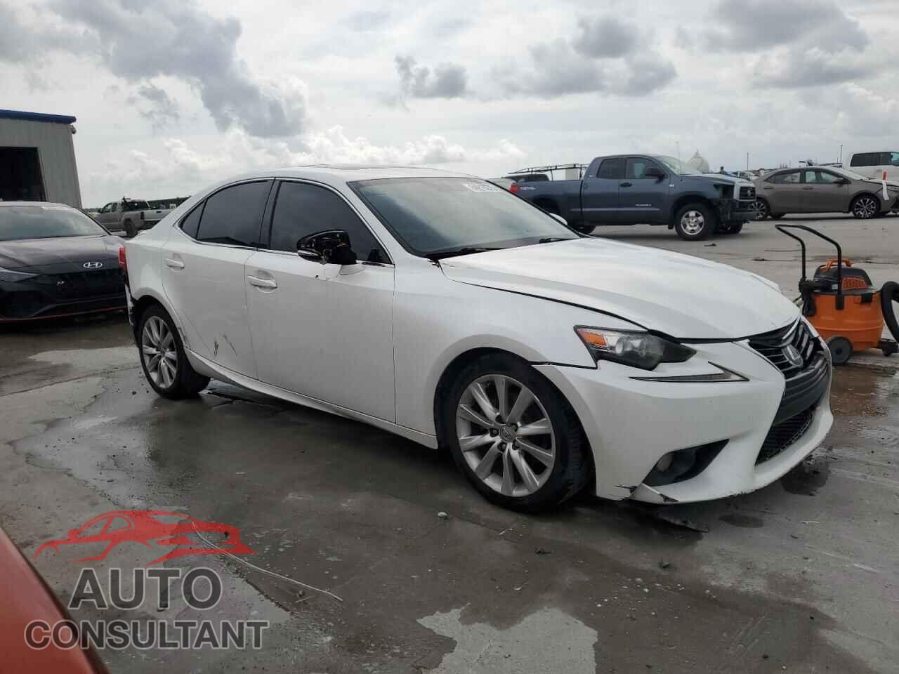 LEXUS IS 2014 - JTHBF1D24E5042320