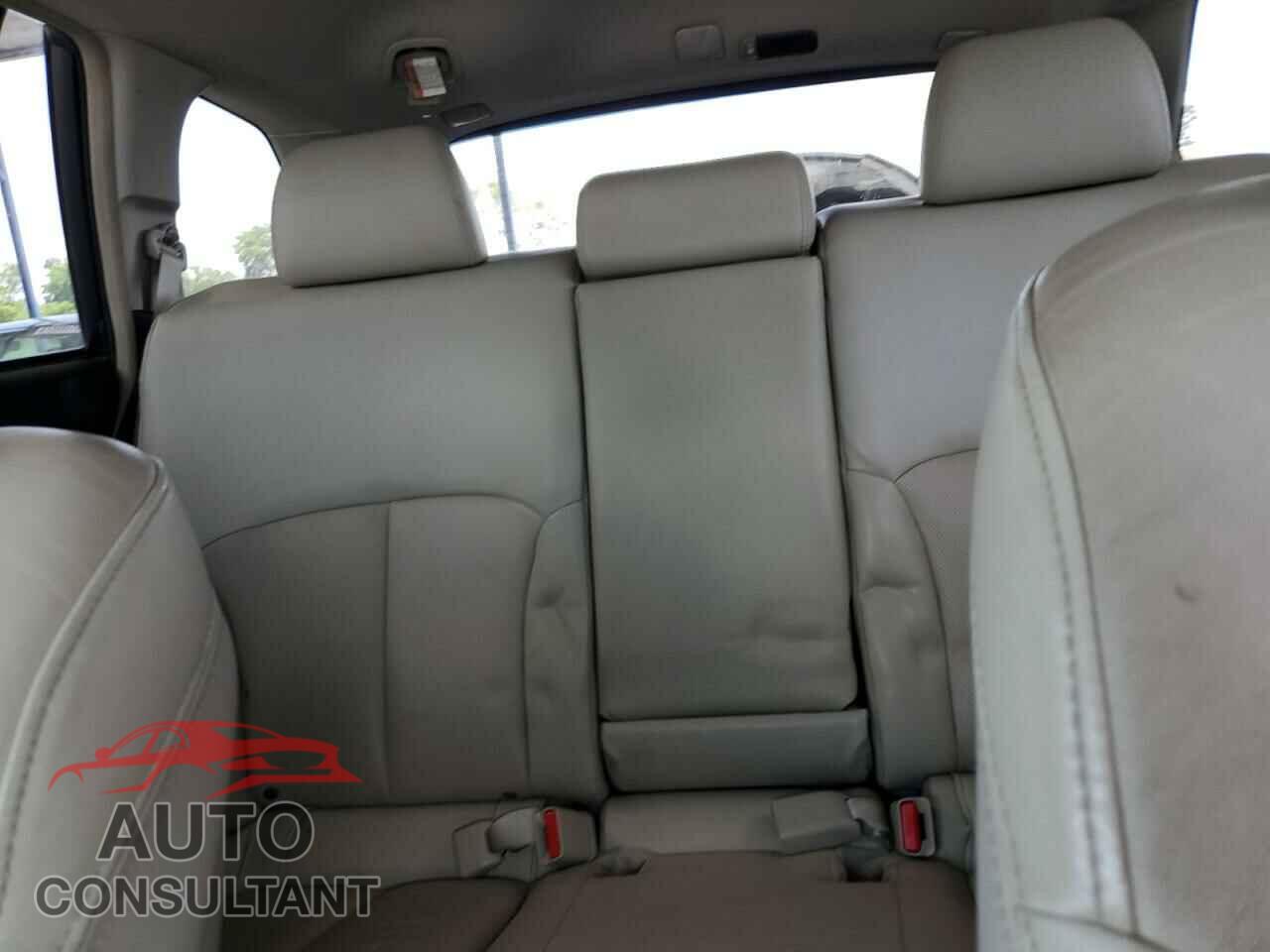 SUBARU OUTBACK 2011 - 4S4BRDKC8B2372945