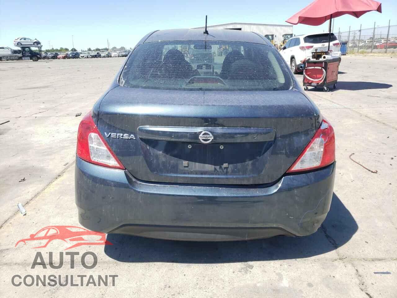 NISSAN VERSA 2017 - 3N1CN7AP3HL846370