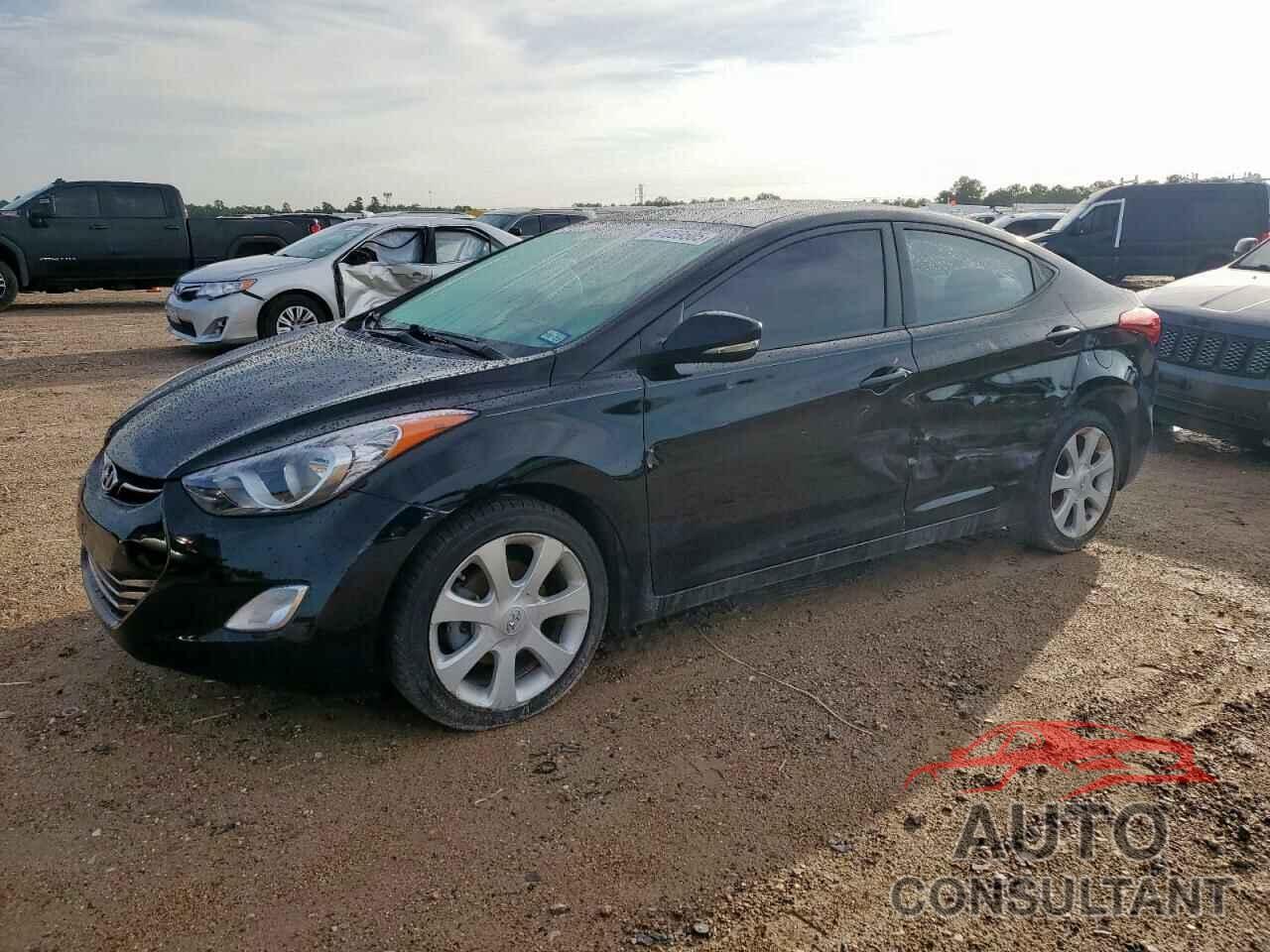HYUNDAI ELANTRA 2013 - KMHDH4AE7DU548096
