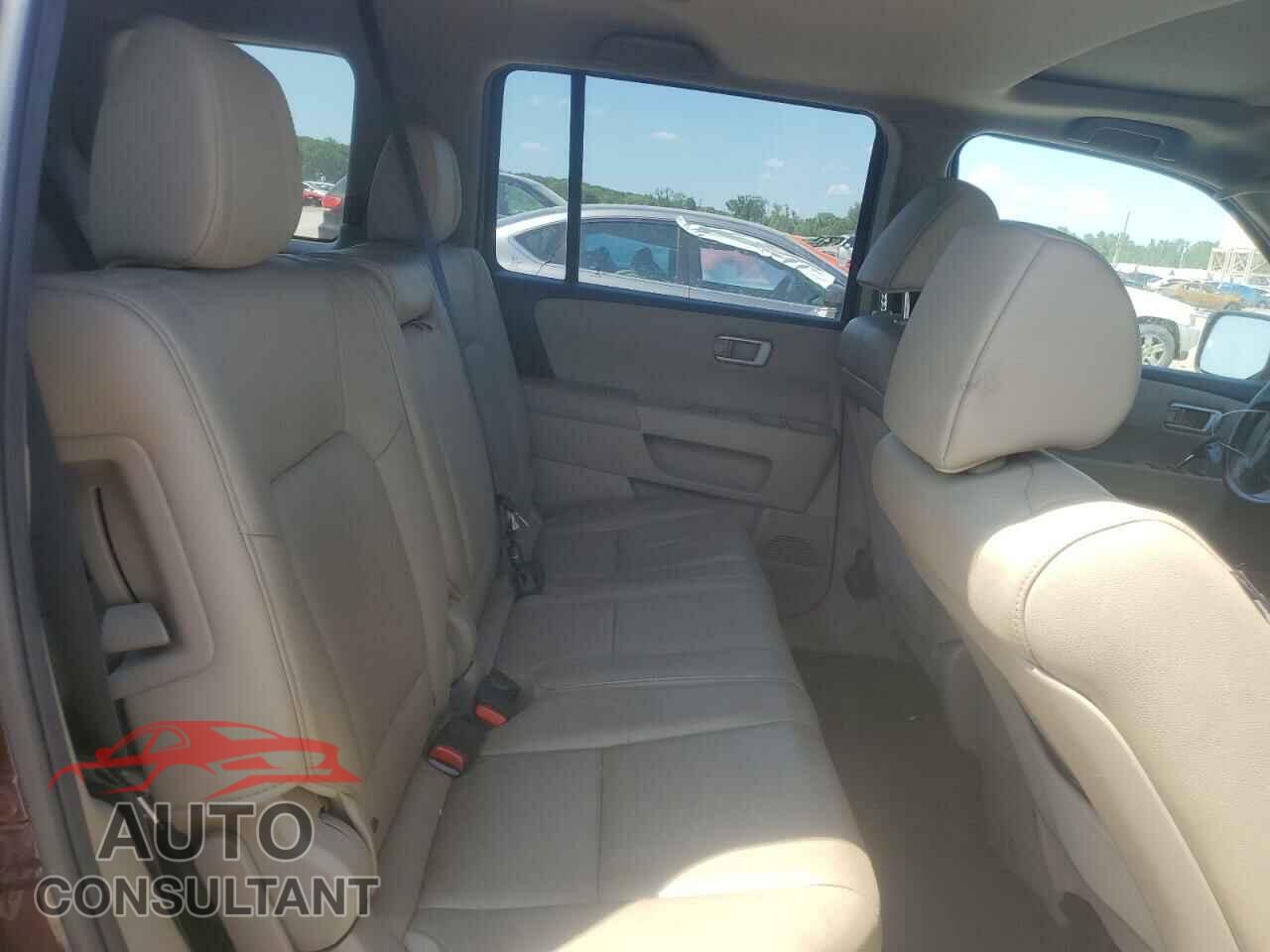 HONDA PILOT 2014 - 5FNYF4H54EB041068