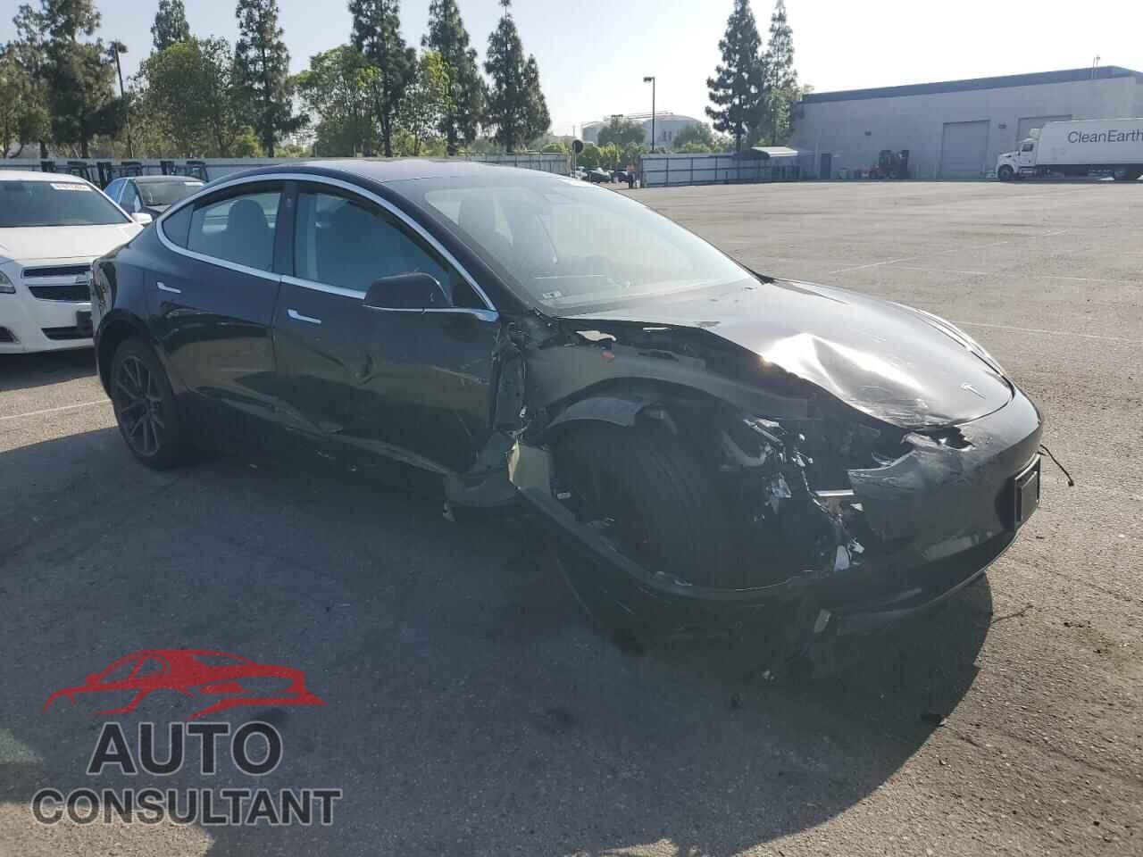 TESLA MODEL 3 2018 - 5YJ3E1EA4JF041465