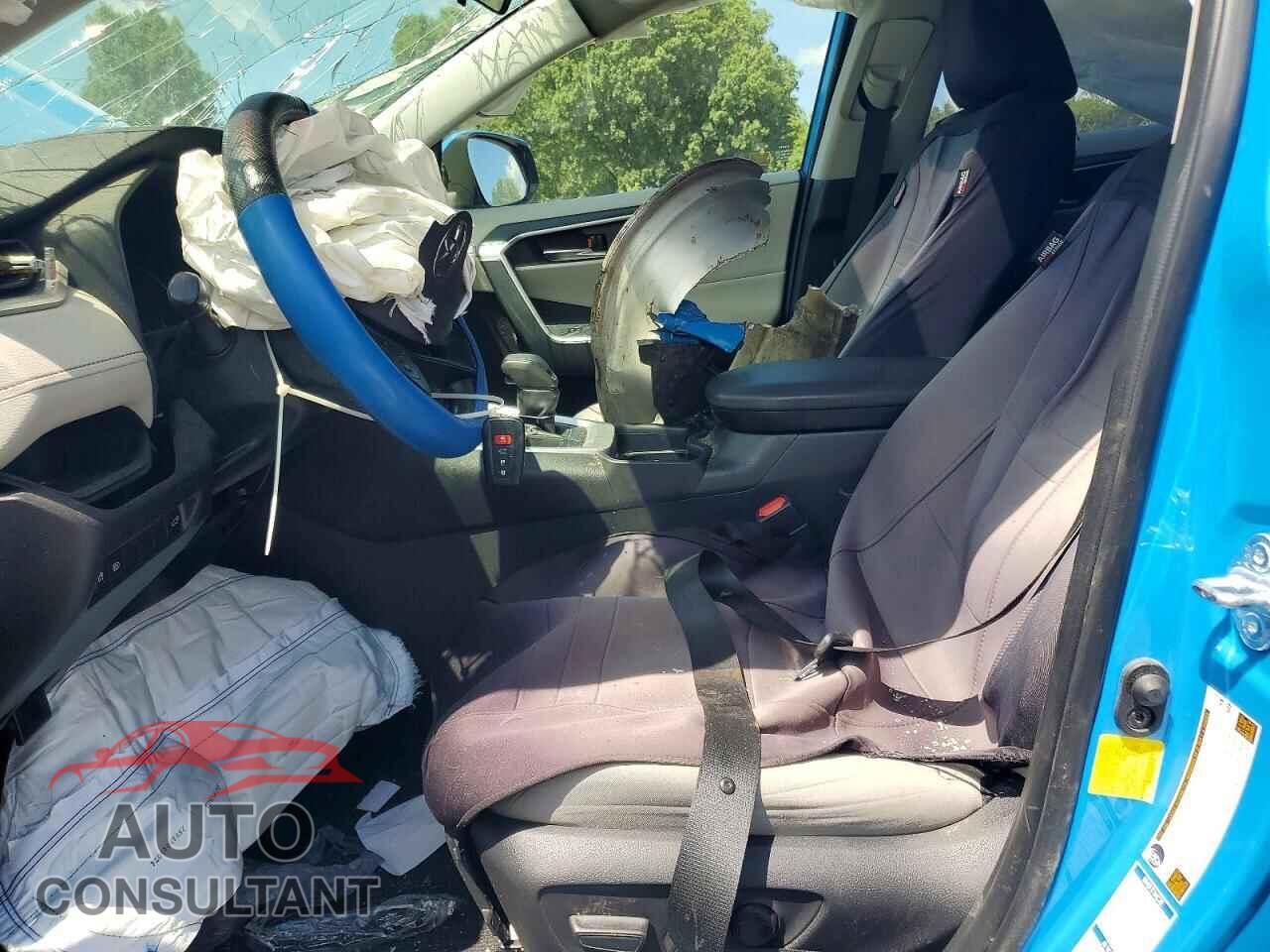 TOYOTA RAV4 2019 - JTMP1RFV2KD018160