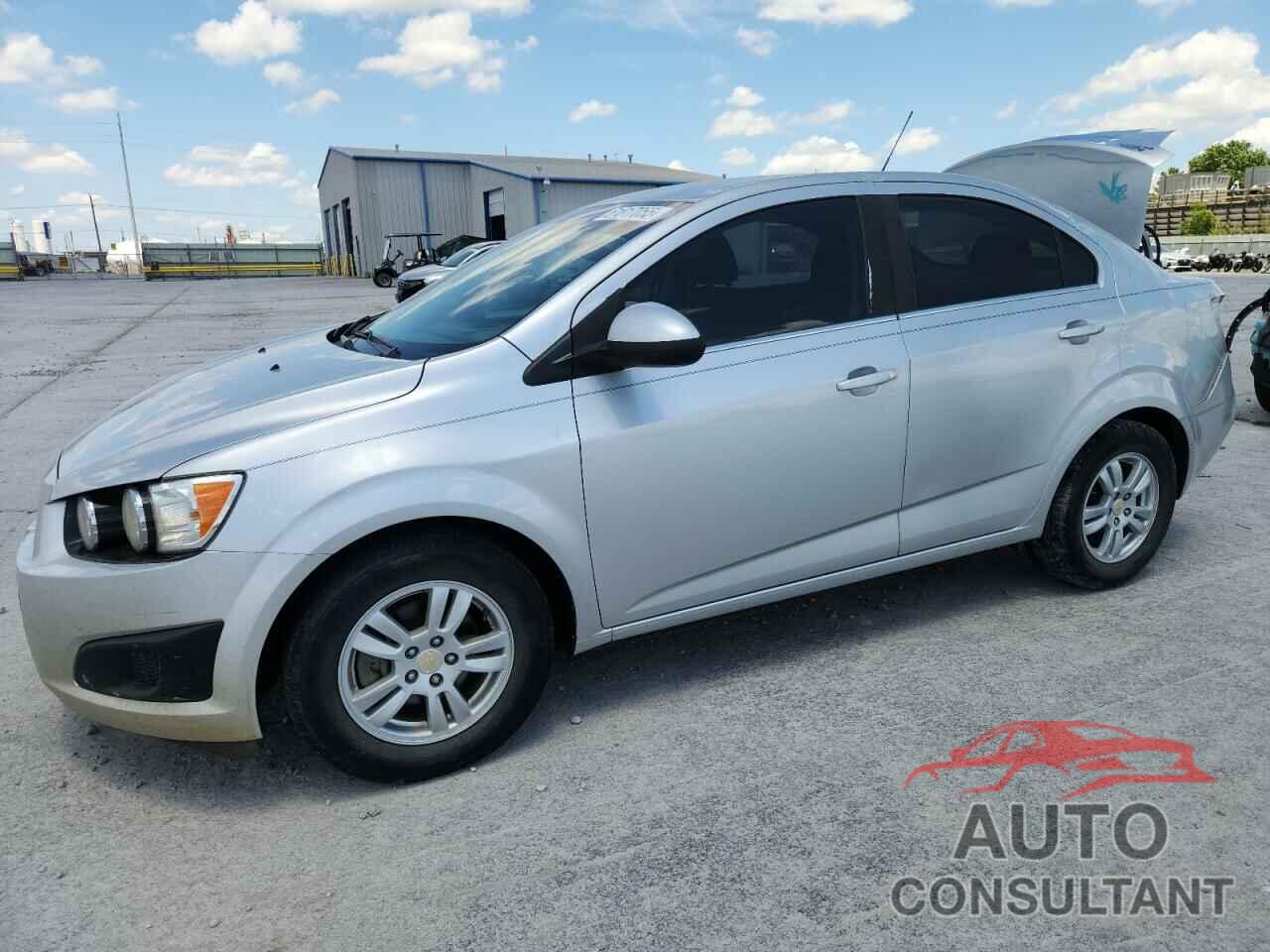 CHEVROLET SONIC 2016 - 1G1JC5SH2G4168326