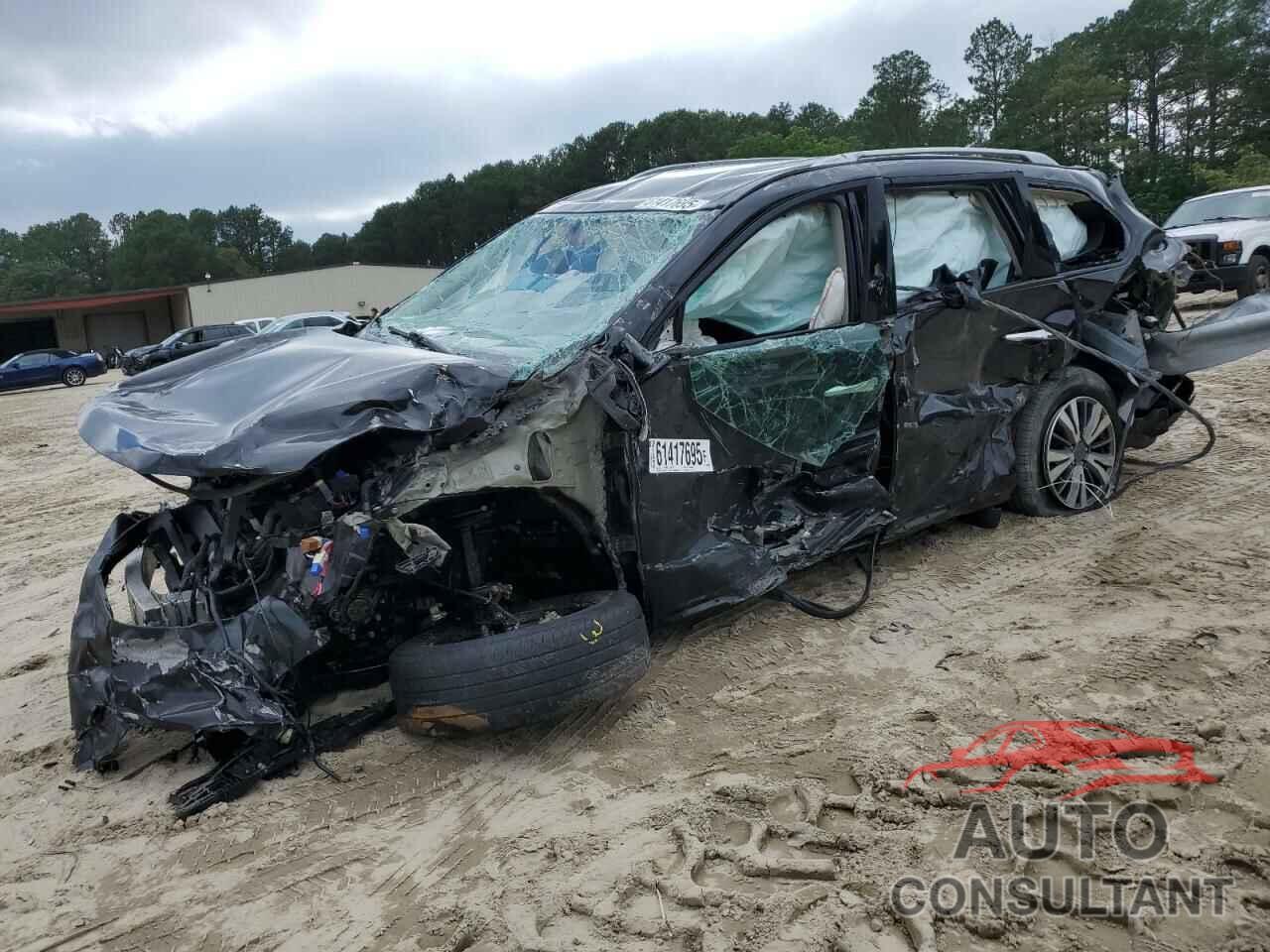 NISSAN PATHFINDER 2020 - 5N1DR2BM1LC592879
