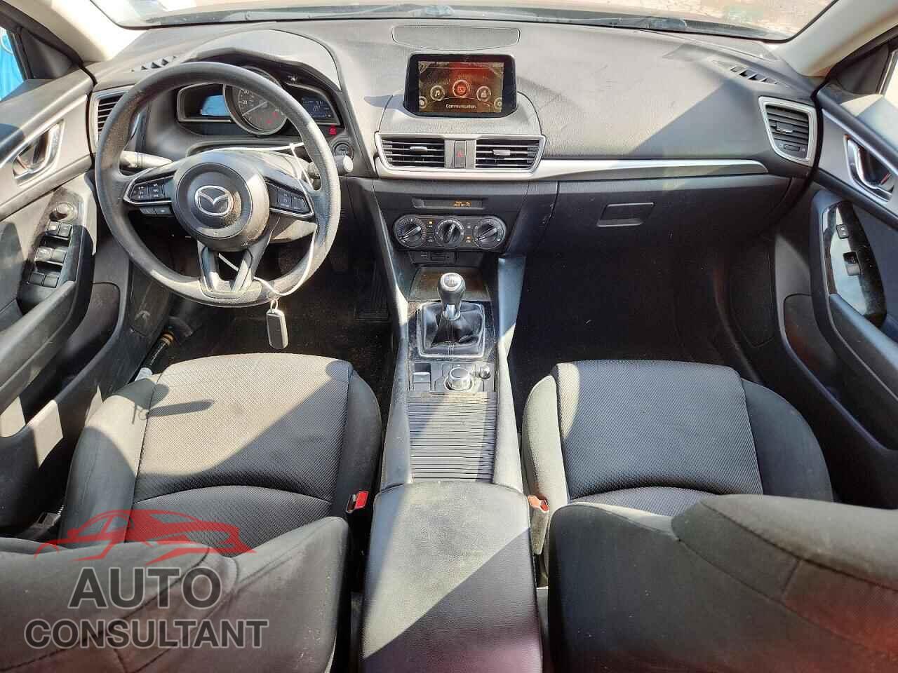 MAZDA 3 2018 - 3MZBN1K75JM276776