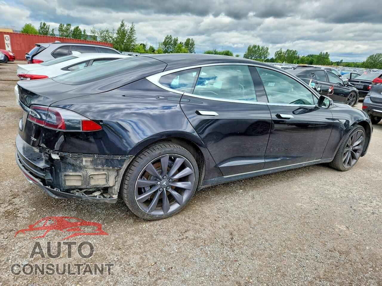 TESLA MODEL S 2015 - 5YJSA1S26FF096558