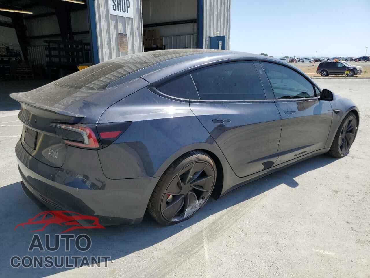 TESLA MODEL 3 2024 - 5YJ3E1ET9RF806568