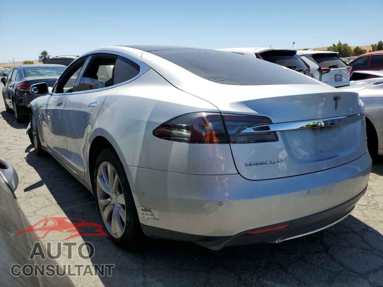TESLA MODEL S 2016 - 5YJSA1E22GF128581