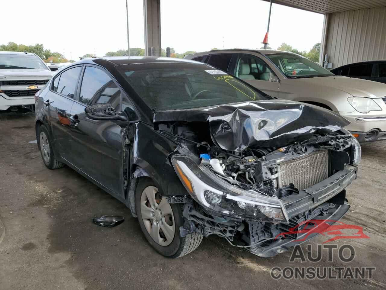 KIA FORTE 2018 - 3KPFK4A73JE242412