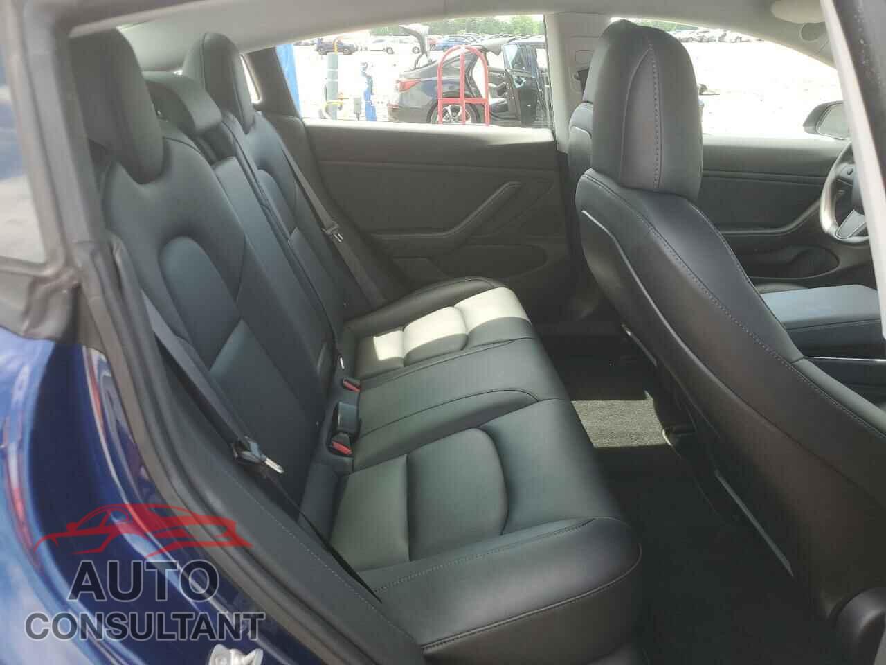 TESLA MODEL 3 2018 - 5YJ3E1EB5JF088397