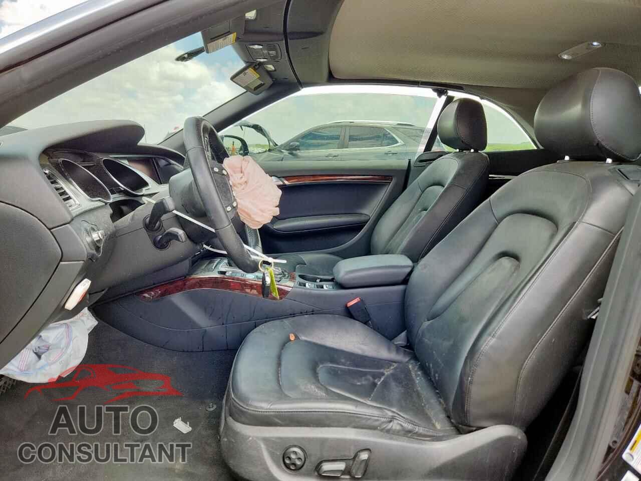 AUDI A5 2012 - WAULFAFH7CN008700