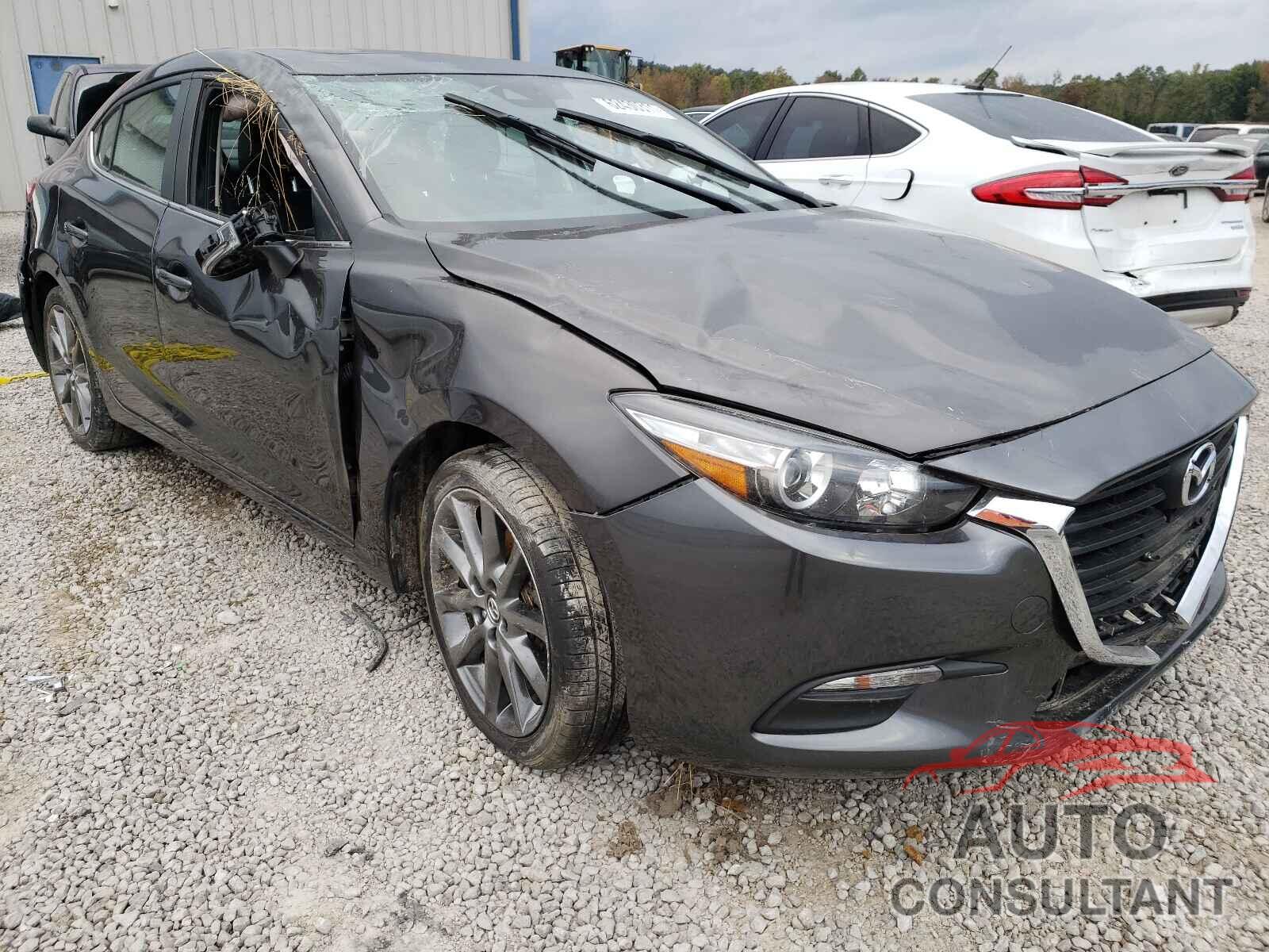 MAZDA 3 2018 - 3MZBN1V30JM187433