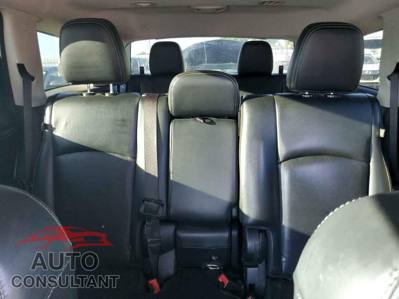 DODGE JOURNEY 2015 - 3C4PDCBB8FT728180