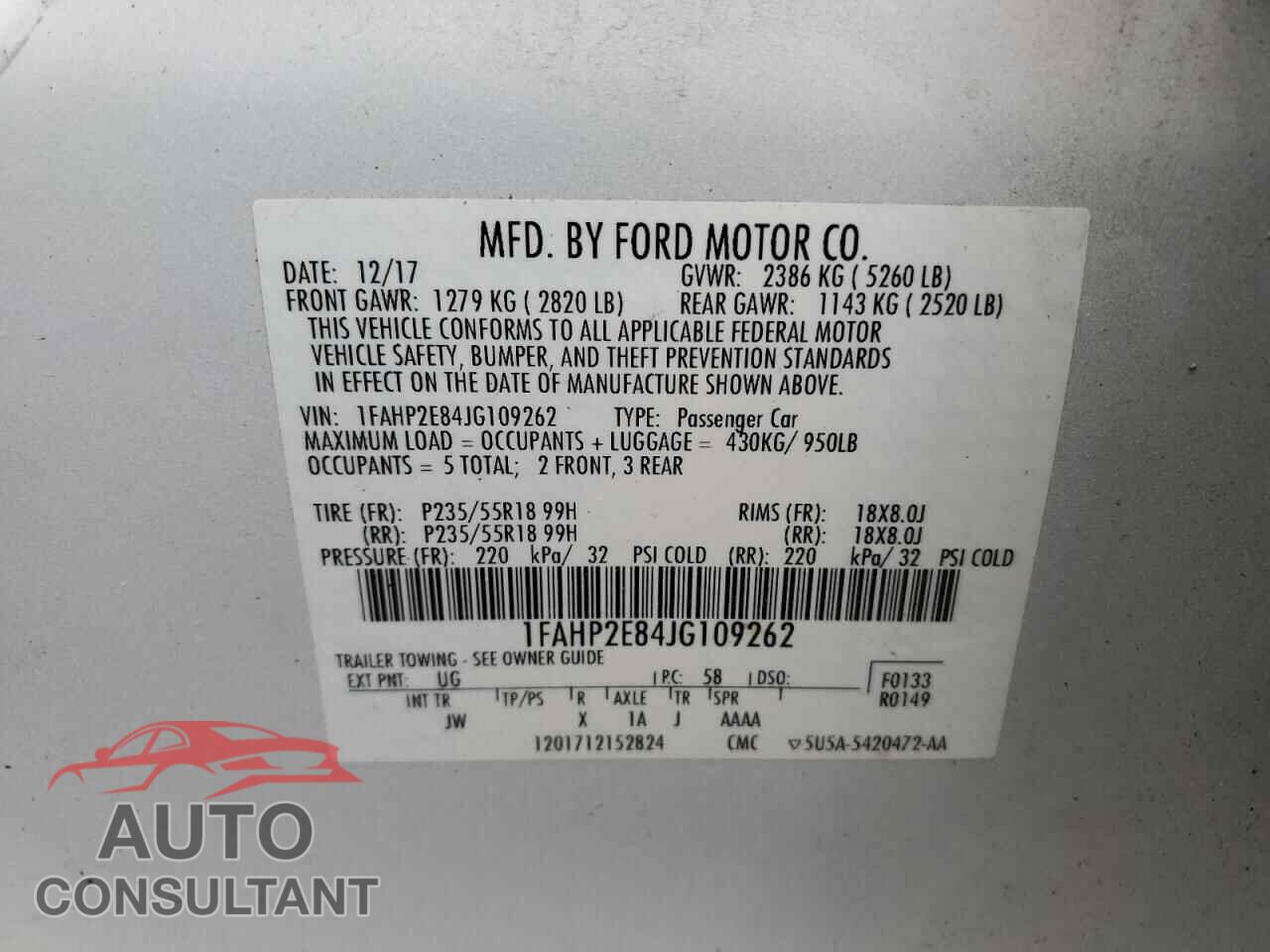 FORD TAURUS 2018 - 1FAHP2E84JG109262