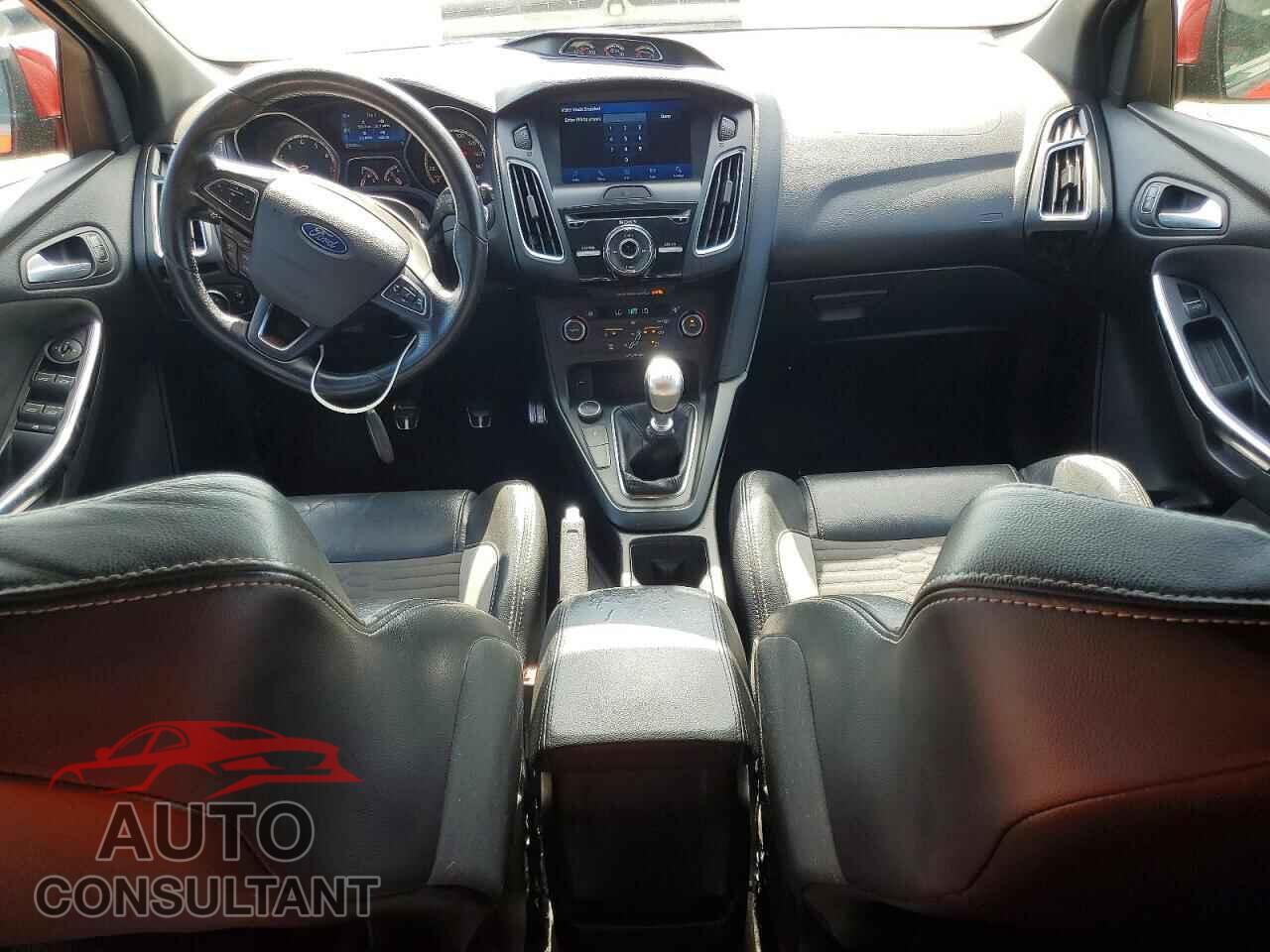 FORD FOCUS 2016 - 1FADP3L96GL227409