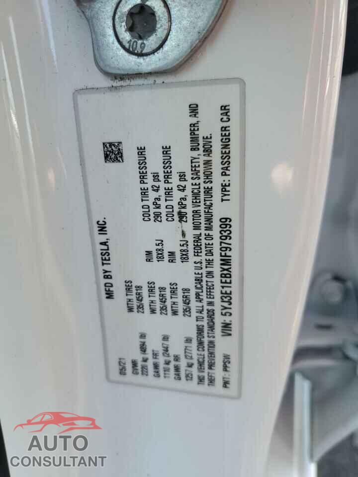 TESLA MODEL 3 2021 - 5YJ3E1EBXMF979399
