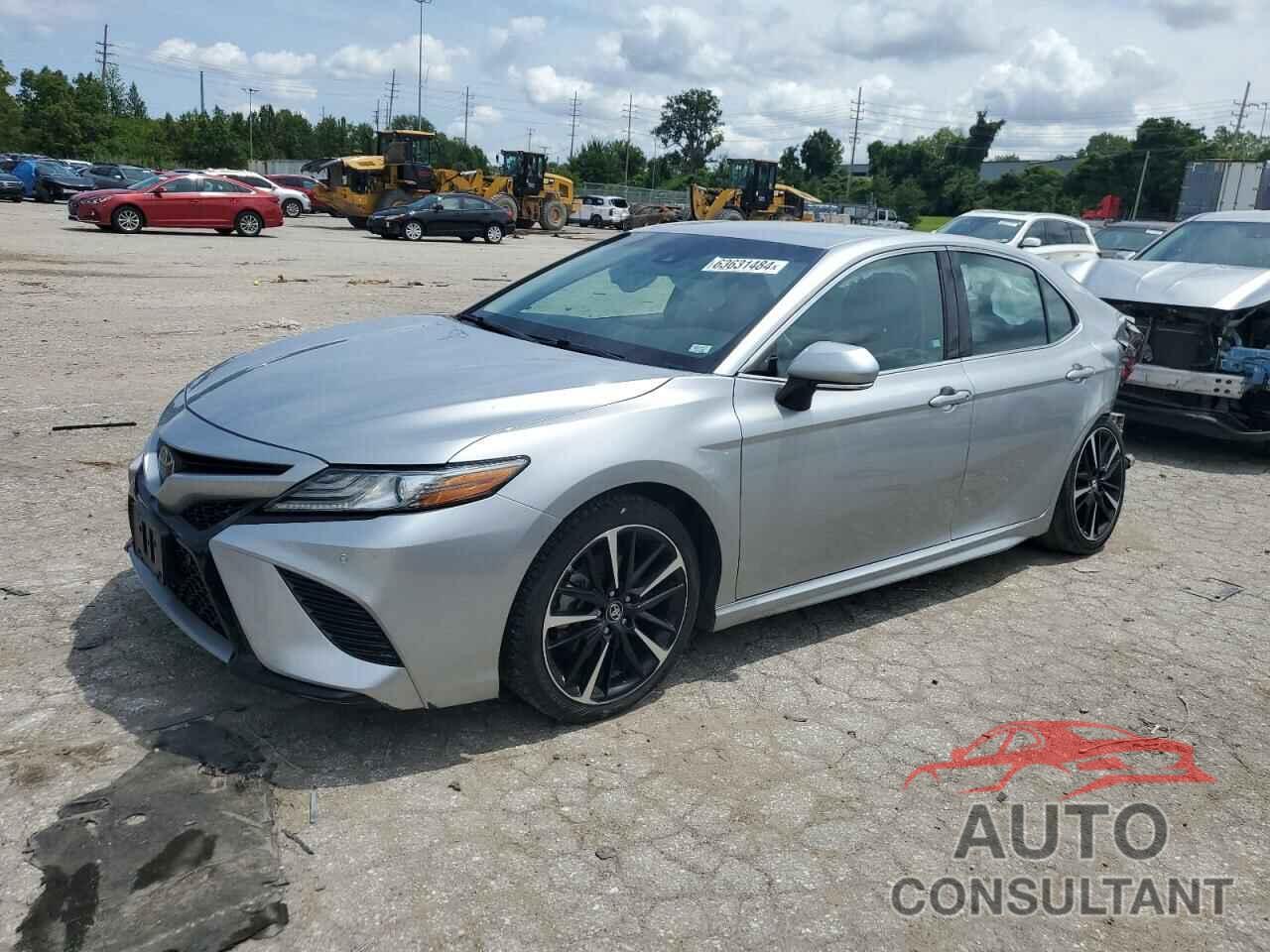 TOYOTA CAMRY 2018 - 4T1B61HK9JU056222