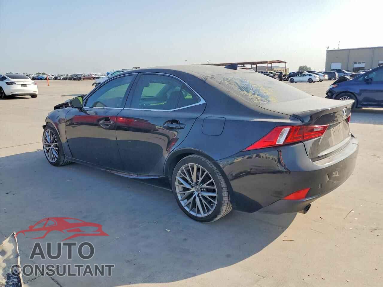 LEXUS IS 2015 - JTHBF1D27F5071795