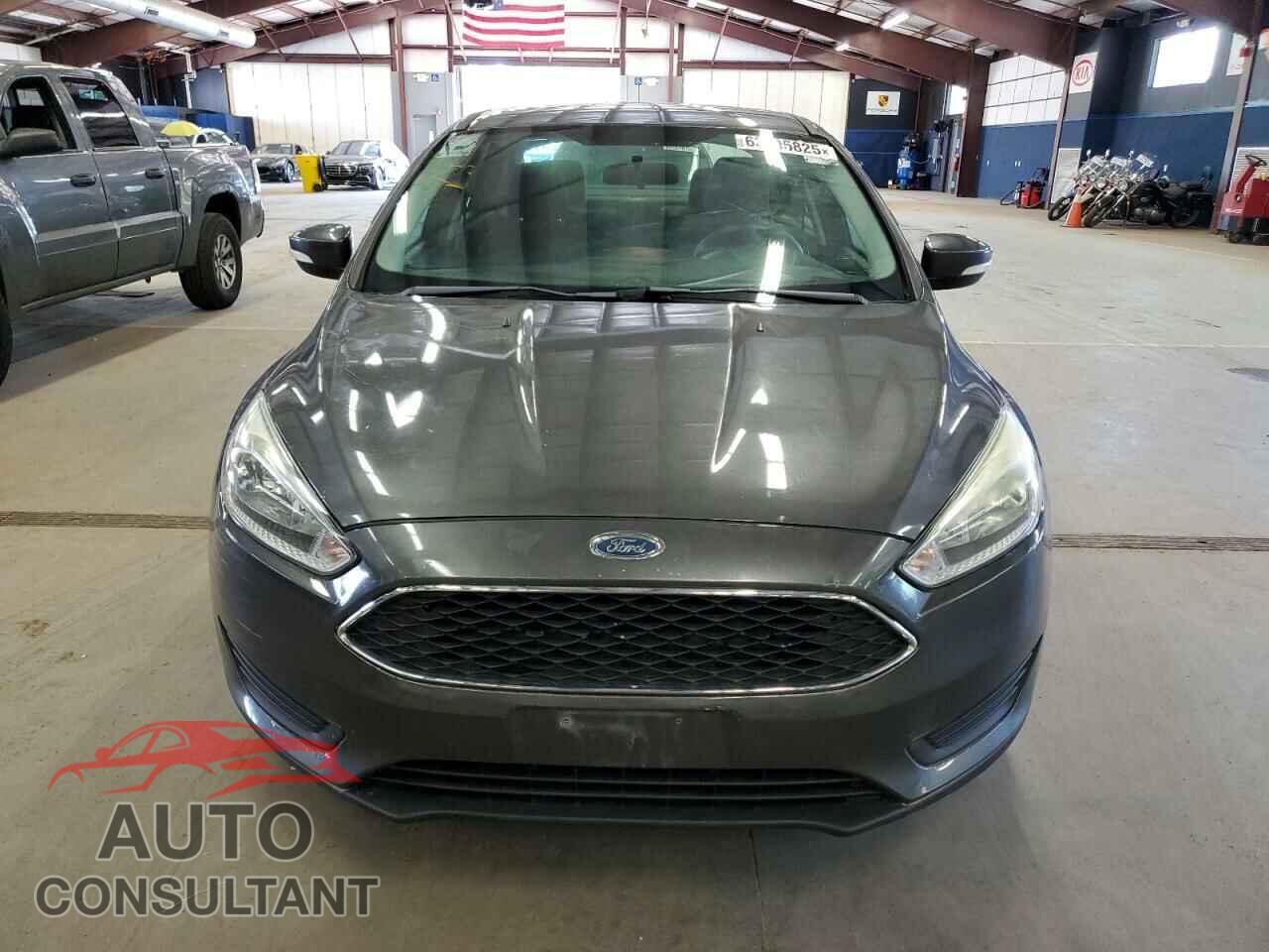 FORD FOCUS 2015 - 1FADP3F2XFL249619