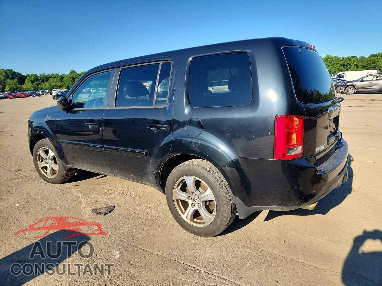 HONDA PILOT 2013 - 5FNYF4H49DB076954
