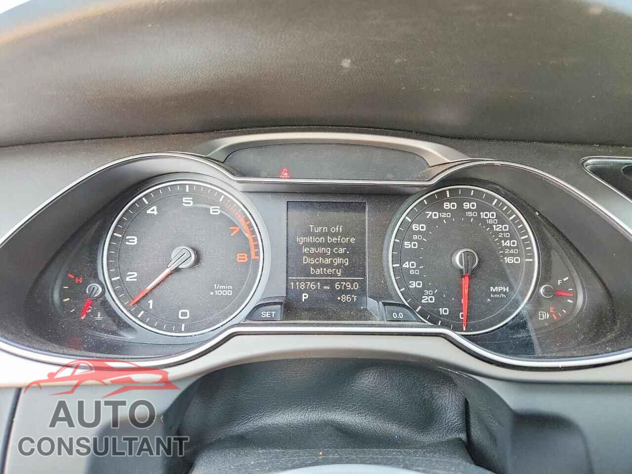 AUDI A4 2013 - WAUEFAFL7DA171787