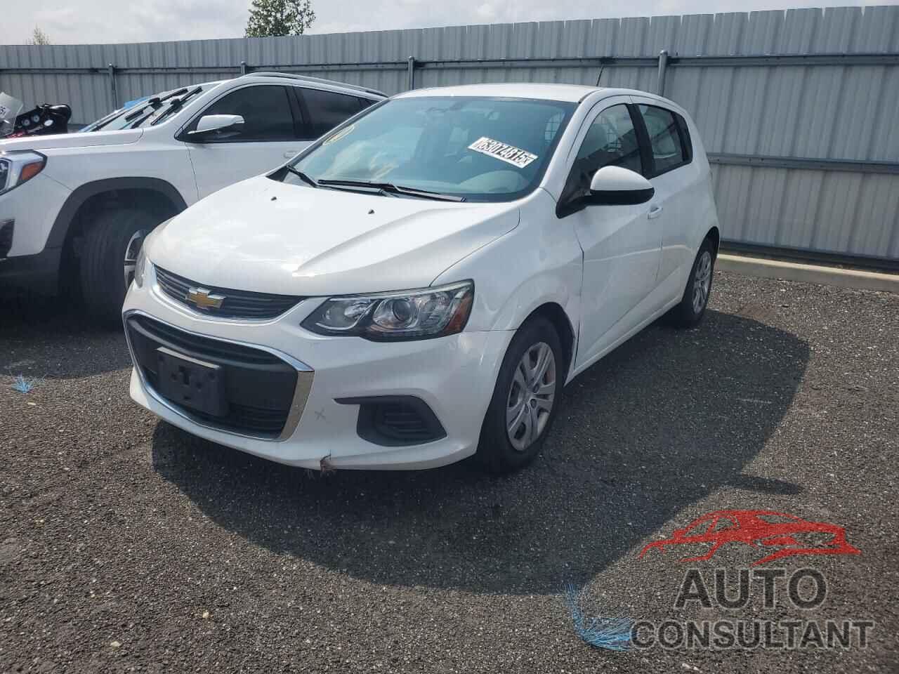 CHEVROLET SONIC 2017 - 1G1JG6SH0H4138558
