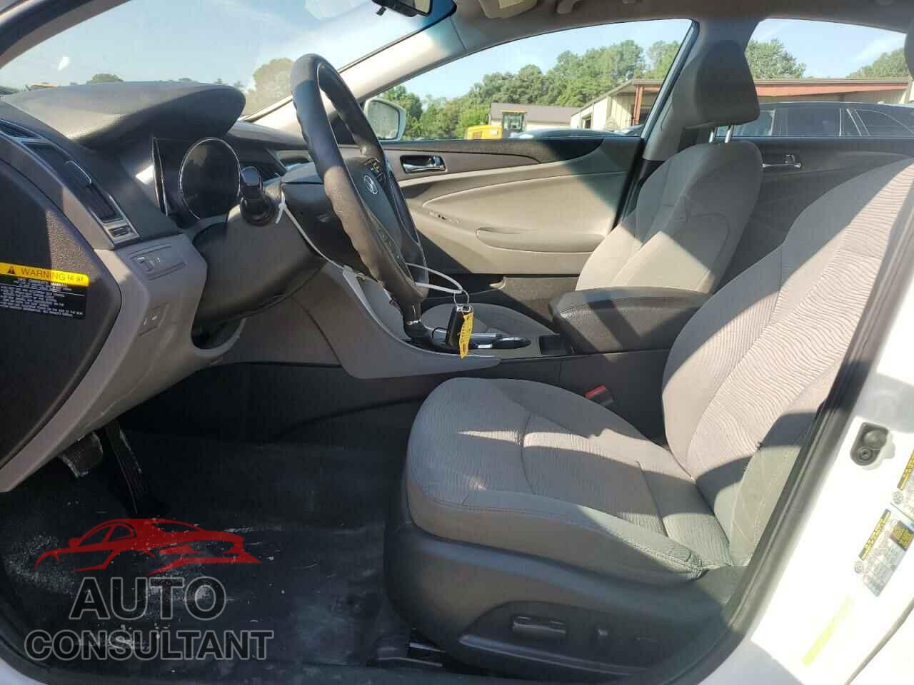 HYUNDAI SONATA 2012 - KMHEC4A48CA044280