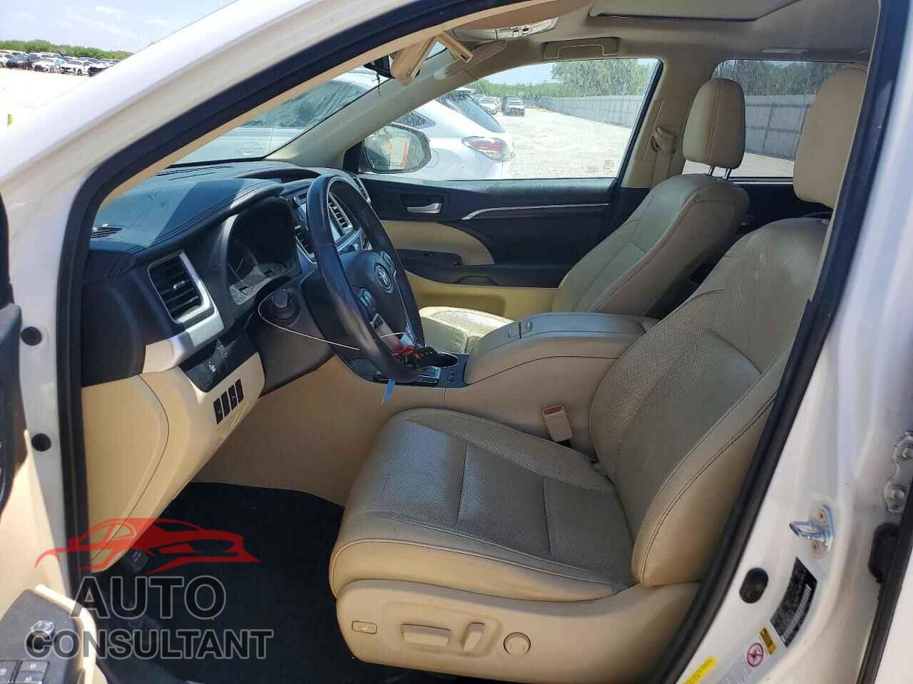 TOYOTA HIGHLANDER 2015 - 5TDYKRFH8FS115594