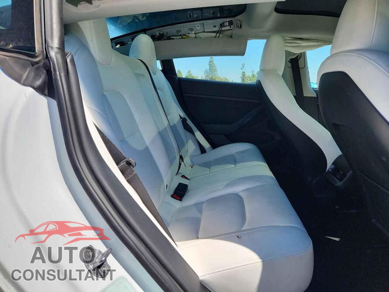 TESLA MODEL 3 2023 - 5YJ3E1EA3PF585464