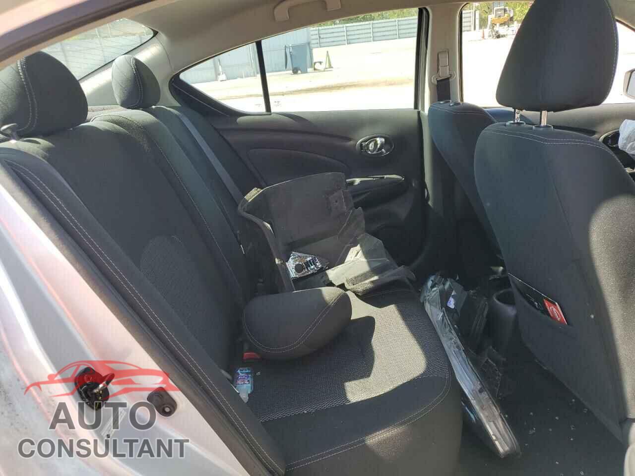 NISSAN VERSA 2019 - 3N1CN7AP3KL804076