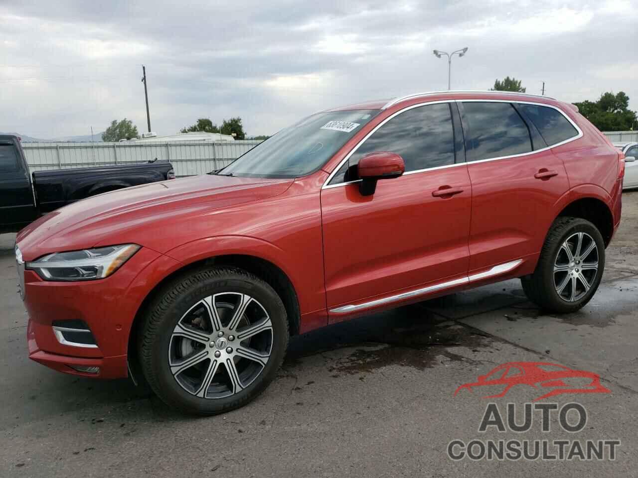 VOLVO XC60 2018 - YV4102RL0J1009030