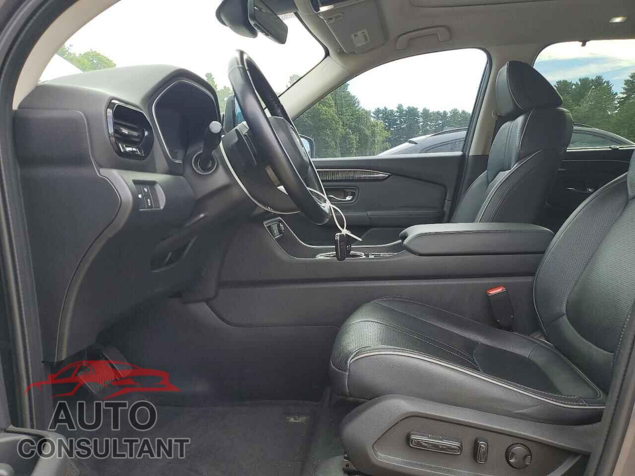 HONDA PILOT 2023 - 5FNYG1H80PB010666