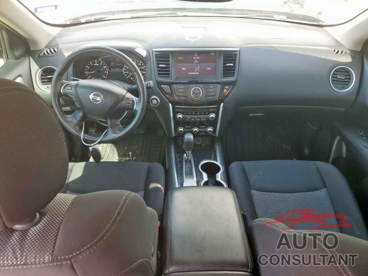 NISSAN PATHFINDER 2018 - 5N1DR2MN3JC678973
