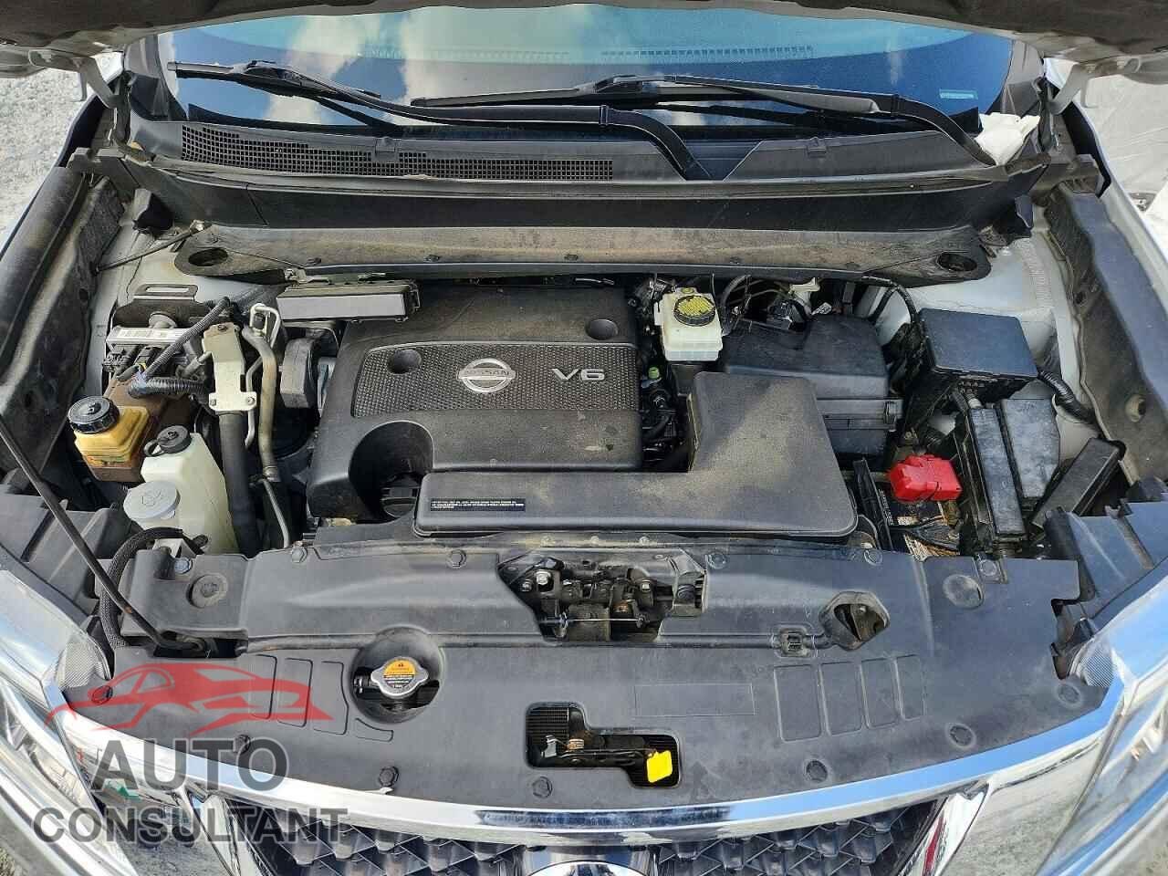 NISSAN PATHFINDER 2014 - 5N1AR2MN2EC685664