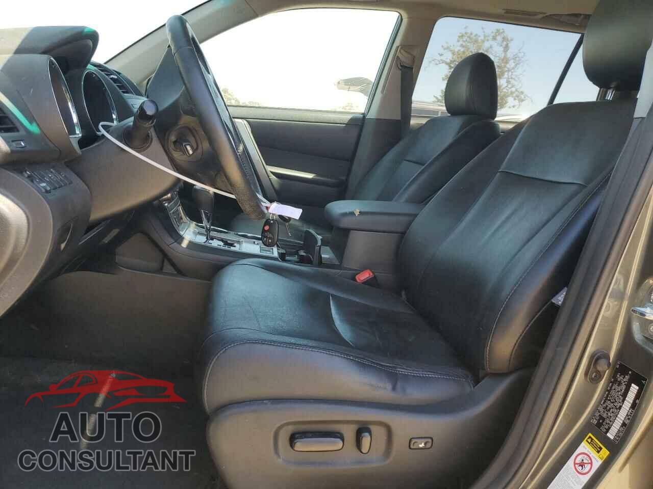 TOYOTA HIGHLANDER 2012 - 5TDBK3EH6CS136248