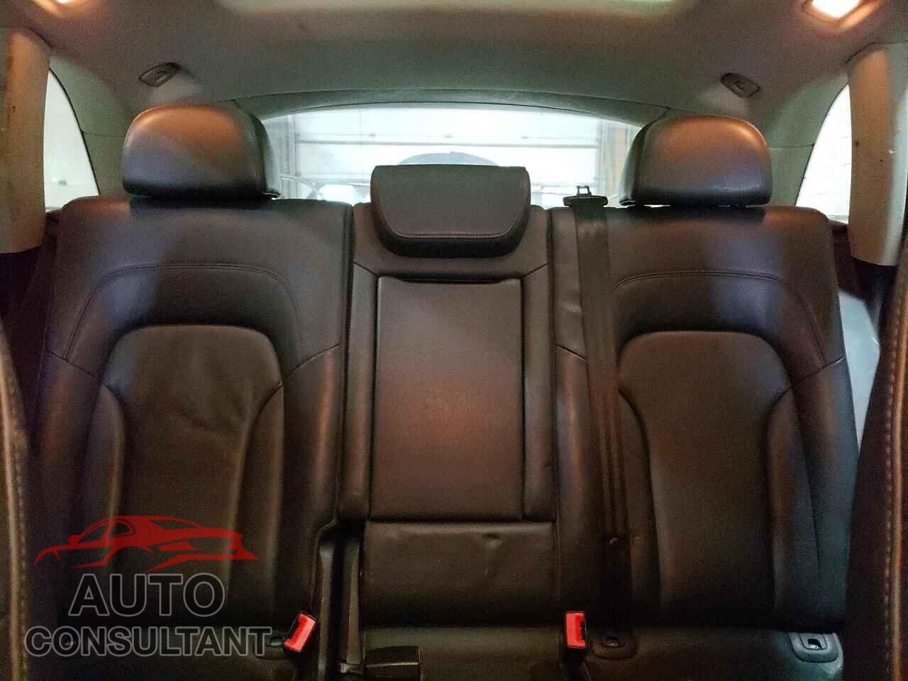 AUDI Q5 2011 - WA1CFAFP7BA034448