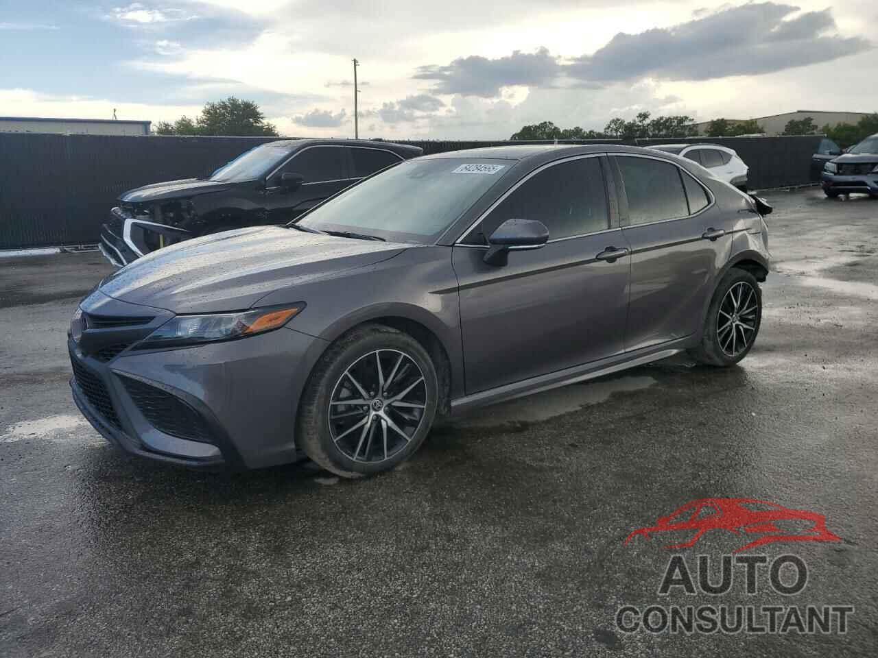 TOYOTA CAMRY 2022 - 4T1G11AK6NU036675