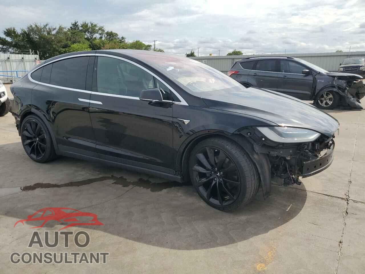 TESLA MODEL X 2017 - 5YJXCDE24HF053854