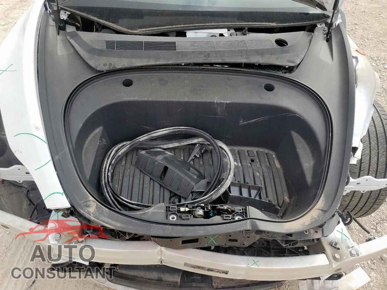 TESLA MODEL 3 2023 - 5YJ3E1EA8PF402561